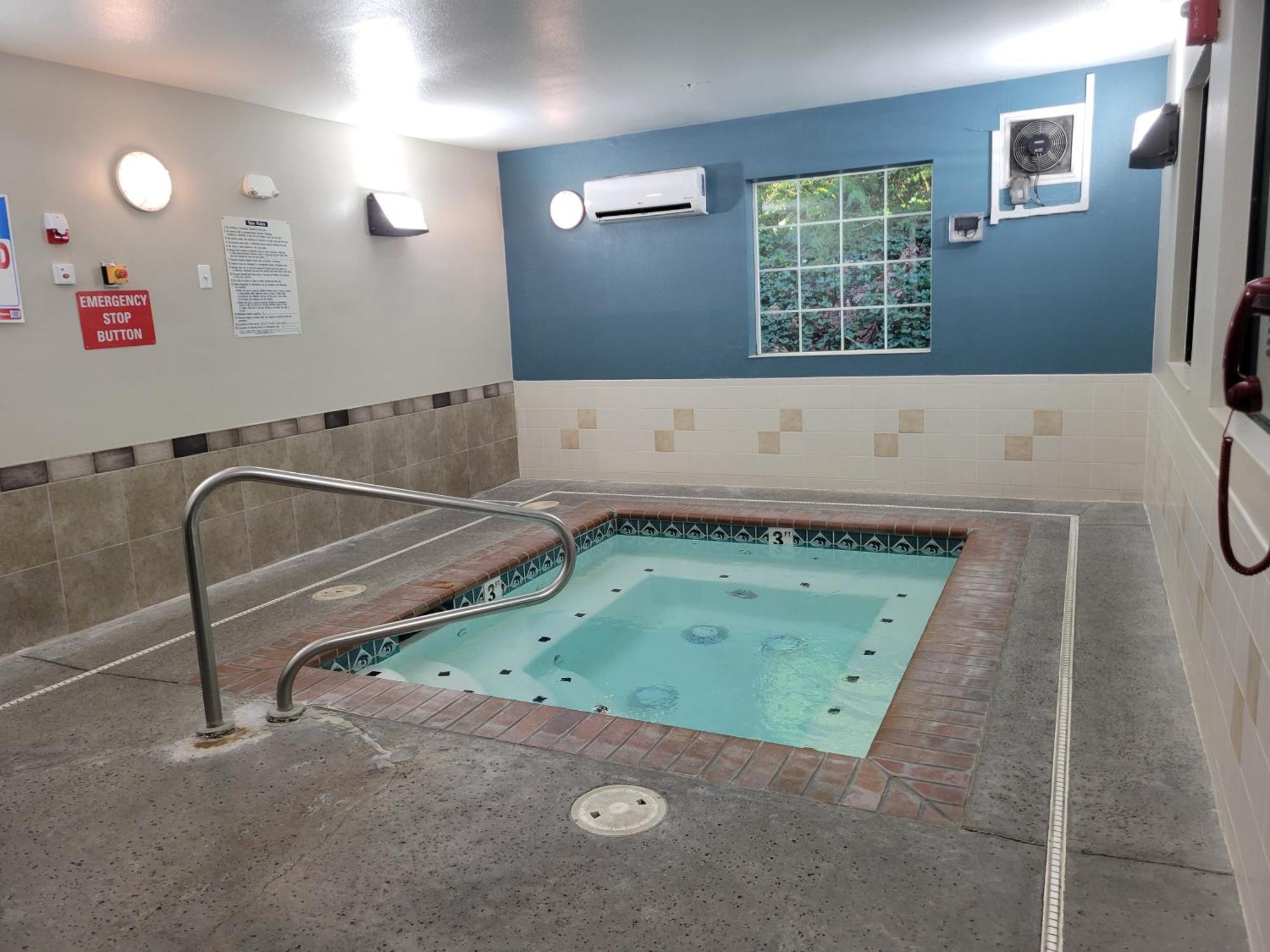 Quality Inn Port Orchard Exterior photo